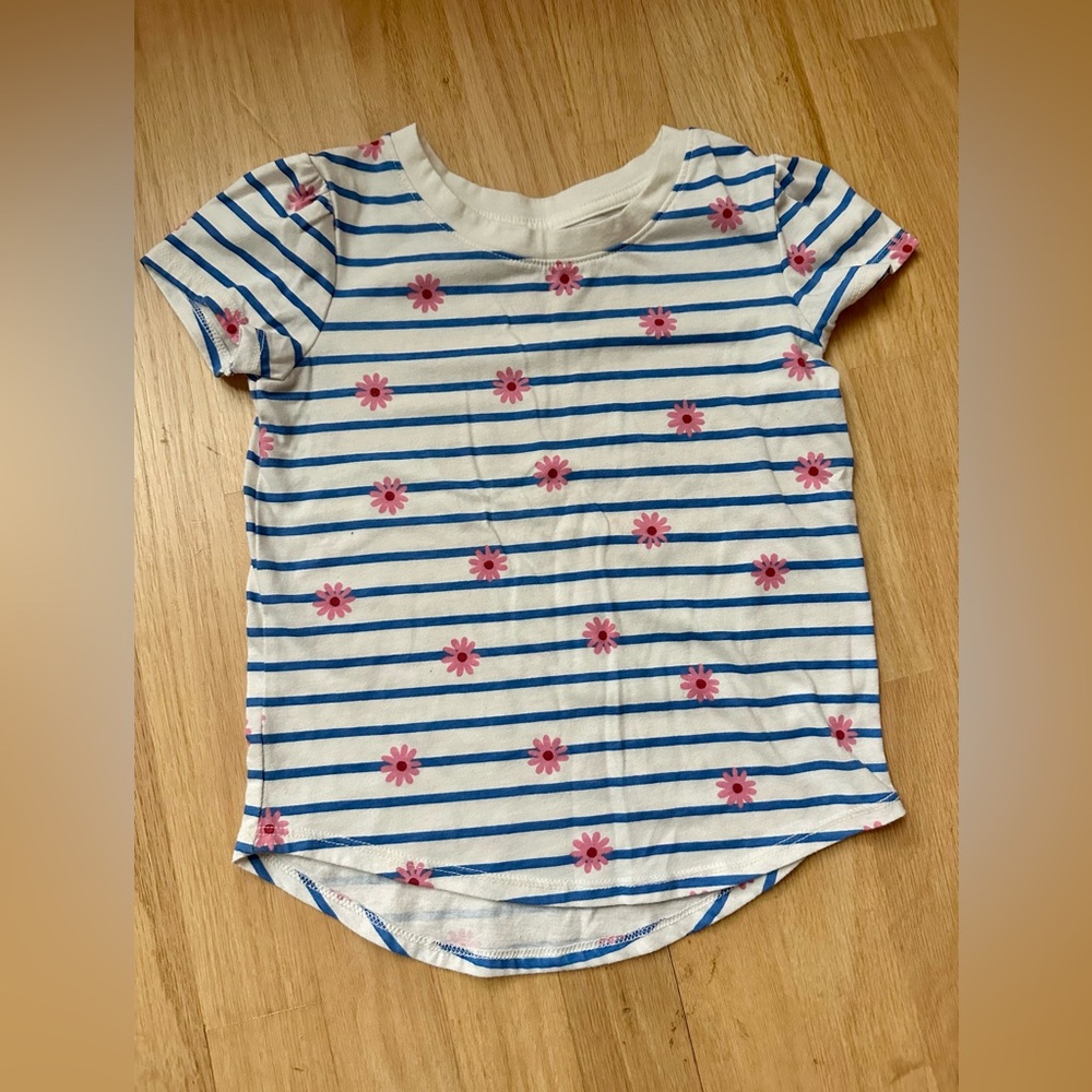 Cat & Jack White Tee with Blue Stripes and Pink Daisy Print 5t